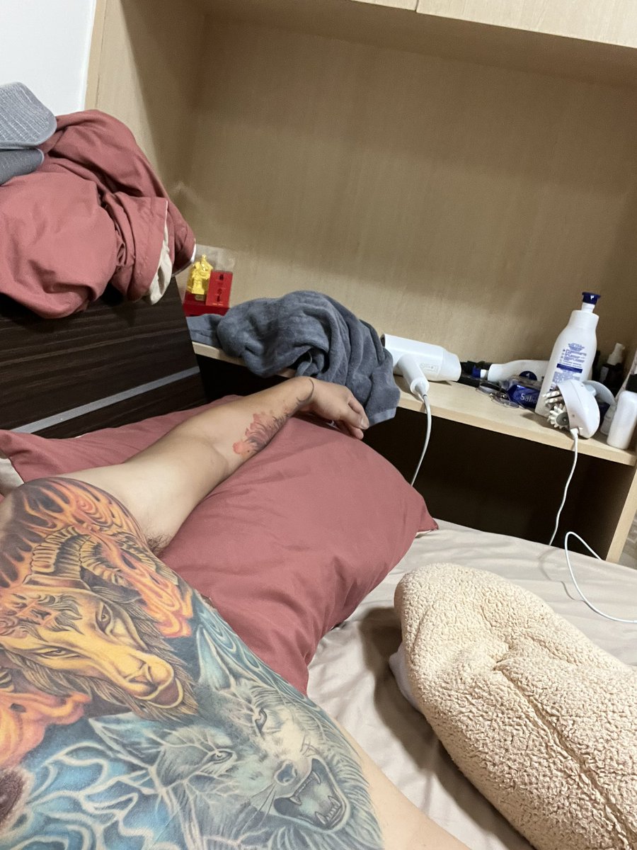 嗨
偷偷下載看一下
今晚沒人陪睡

#人夫