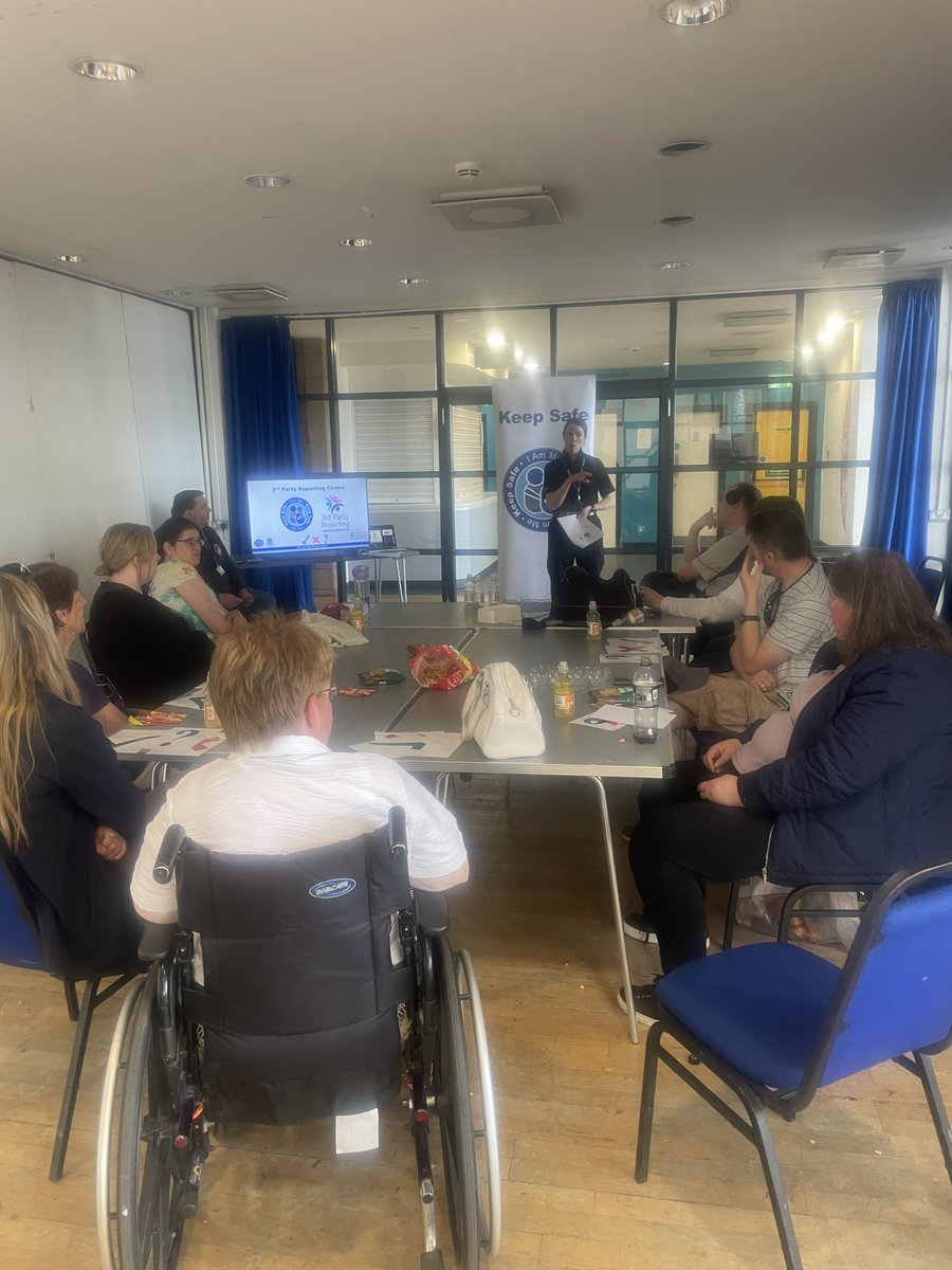 This week Preventions and Interventions visited Date n Mates Renfrewshire, along with Aimee and Keiran from @IammeScotland to provide a Keep Safe input.

More information here 👉  orlo.uk/3Z1Od

Thanks to everyone who came along and took part. 🙂