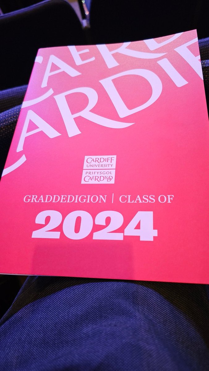 Heartfelt congratulations/ llongyfarchiadau to all students from <a href="/CUGeogPlan/">Geography & Planning</a> <a href="/cardiffuni/">Cardiff University</a> who are graduating today. You did it!! 👏👏👏 Have a wonderful day! #cardiffgrad