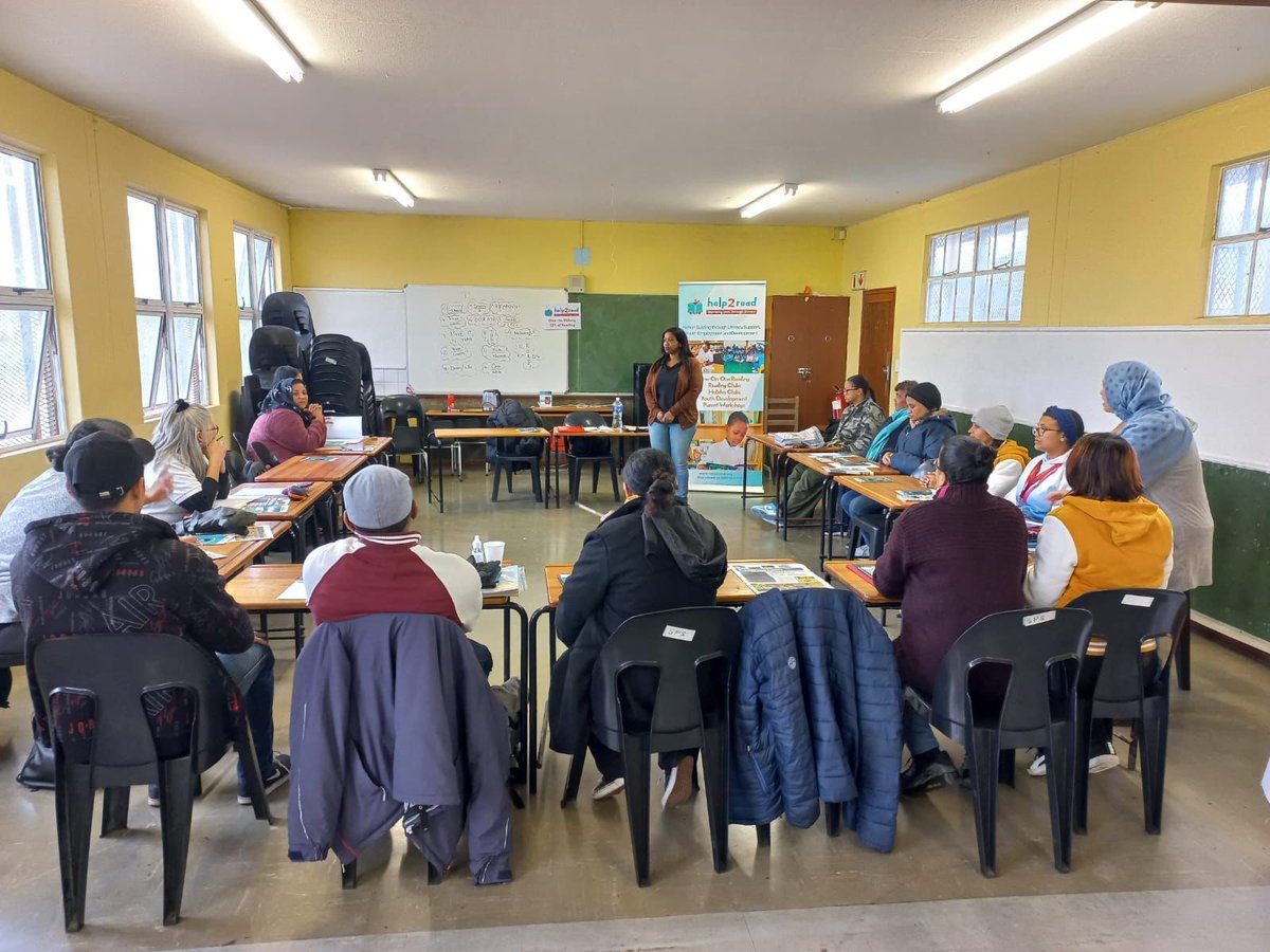 help2read's tweet image. 🌟 We had an amazing training session at Strandfontein Primary School. Our focus included core training, one-on-one sessions, and engaging reading clubs. Kudos to Strandfontein Primary and Dennegeur Avenue! 📚 

#Help2Read #TrainingHighlights #Back2Basics #YouthDeveloment