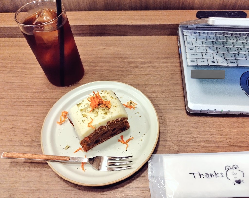 ndntmtk's tweet photo. めっったにない外でのリモート🧑💻
おしぼりに可愛いサンキューもらた
#池袋 #COMFORTStand #Cafe #キャロットケーキ https://t.co/ynnvNAYCCV