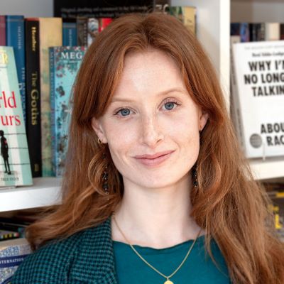 IAmInPrint's tweet photo. #Agent121s available with Alice Caprio - 12 Aug
Alice loves:
YA speculative, historical/contemporary romance, heists, dystopias & thrillers.
MG adventures, speculative or with magic.
Adult fantasy with imaginative magic systems.
Romance with unusual set-ups.
#amwriting #mswl https://t.co/SkwtAzdHXH