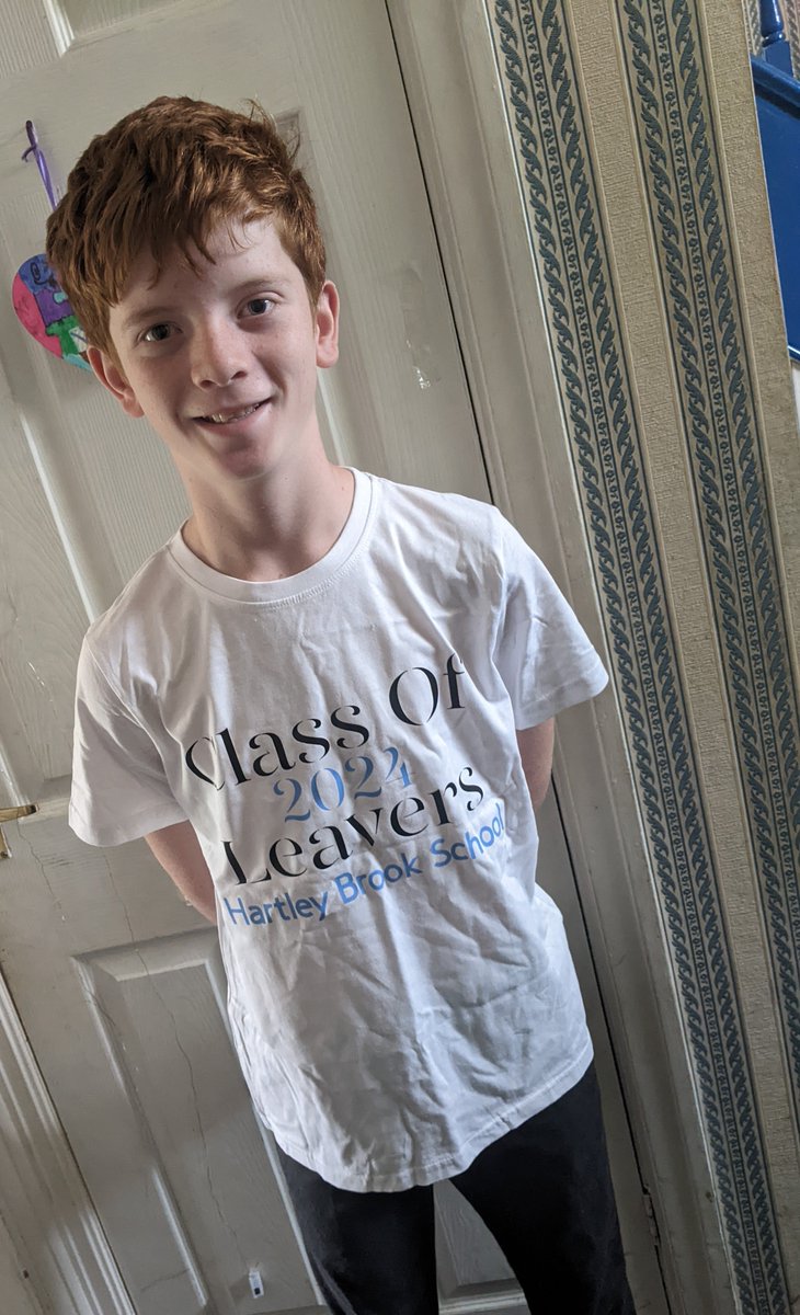 danmort72073134's tweet photo. I cannot believe we have come to our primary school end 😭🙂❤️ this boy has come on sooooooo much and I can not thank some of the teachers enough for time, understand and effort ❤️ first and last day @HartleyBrookPri https://t.co/cDzJwc4wbR