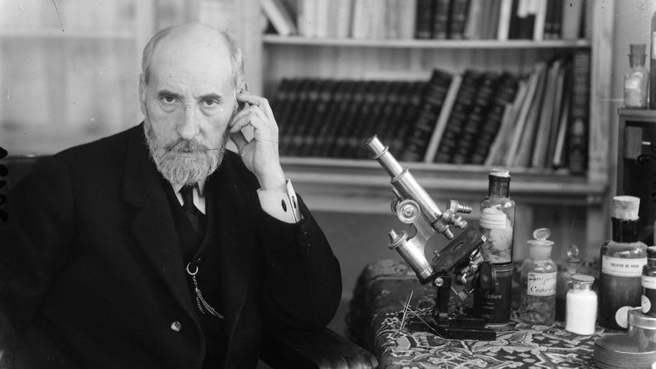 Doctor_Bacteria's tweet photo. Cajal y el marcharse a tiempo.

"No hay más remedio que tener buen dejo, como decía Gracián, es decir, abandonar los cargos antes de que sus cargas nos abrumen". https://t.co/marqpBixpU
