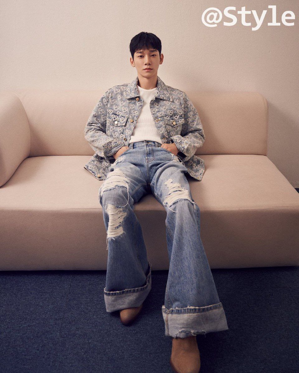eriexol7777's tweet photo. اووووو چه همه جذابیت
Chen #CHEN #첸 @CHEN_INB100 @weareoneEXO @INB100_official https://t.co/fc2htxiS0K