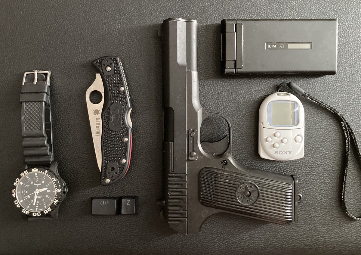 ly_rone's tweet image. #EDC