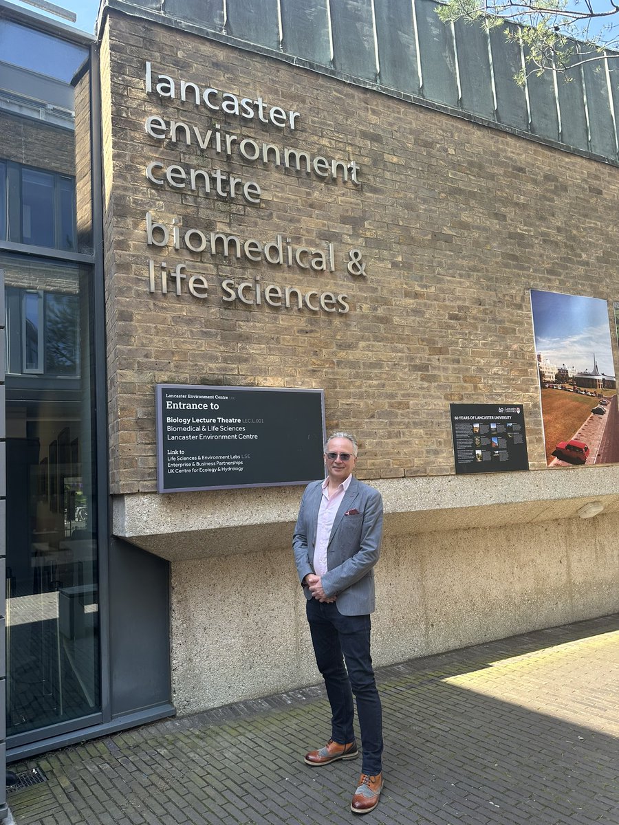 John Curtin (@jpcurtinclimate) on Twitter photo Wow! Thank you so much to the wonderful folk <a href="/LancasterUni/">Lancaster University</a> & <a href="/LancsUniLEC/">Lancaster Environment Centre</a> for this amazing honour! I’m pretty sure you’d of had a hell of a job convincing a teenage me this was in my future! Fantastic to meet a brilliant cohort of new graduates as they start their journeys too 😊 Wow! Thank you so much to the wonderful folk <a href="/LancasterUni/">Lancaster University</a> & <a href="/LancsUniLEC/">Lancaster Environment Centre</a> for this amazing honour! I’m pretty sure you’d of had a hell of a job convincing a teenage me this was in my future! Fantastic to meet a brilliant cohort of new graduates as they start their journeys too 😊