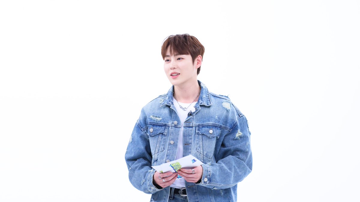 mbcplusm's tweet image. [주간아 현장사진]
▪︎하성운▪︎

더 깊이 빠져드는 주간아의 스페셜MC☁️

📸 naver.me/GpCNxG5L

#주간아 #주간아이돌 #Weekly_idol
#HASUNGWOON #하성운
#Blessed
@BPM_HSW