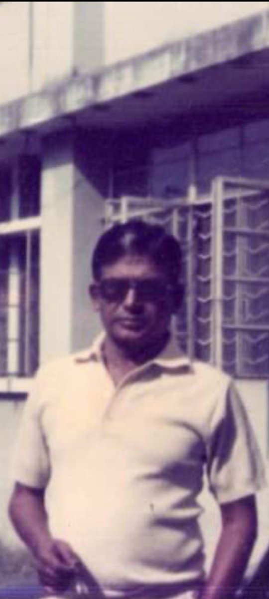 The profile of your dear Dad reminded me of my dear Baba (father). I daresay the resemblance in the jawline and that tuff of white hair (at the same place😊) Year of birth same too - 1938. My dad breathed his last in Sept 2008. Alike you I too like to remember him best here 👇