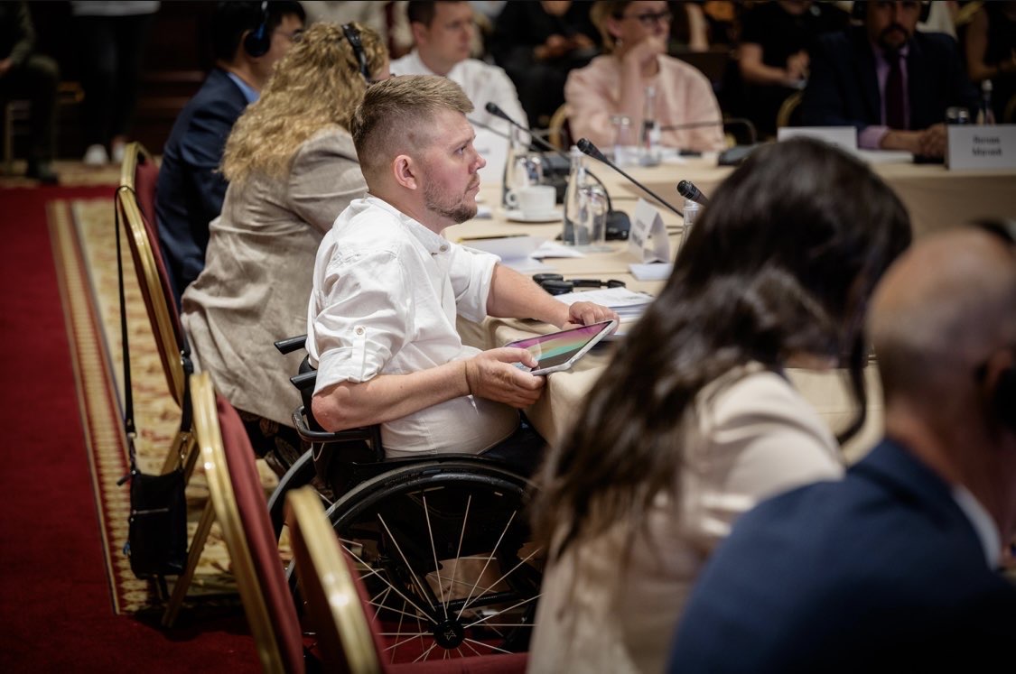 CanEmbUkraine's tweet photo. Ambassador Cmoc showcased 🇨🇦’s examples of advancing #UniversalAccessibility with the 🇺🇦 MFA Council, attended by First Lady @ZelenskaUA  and Minister of Foreign Affairs @DmytroKuleba.
🇨🇦 is pleased to support 🇺🇦 as we create barrier-free societies that are accessible for all. https://t.co/bZxMGdTmec