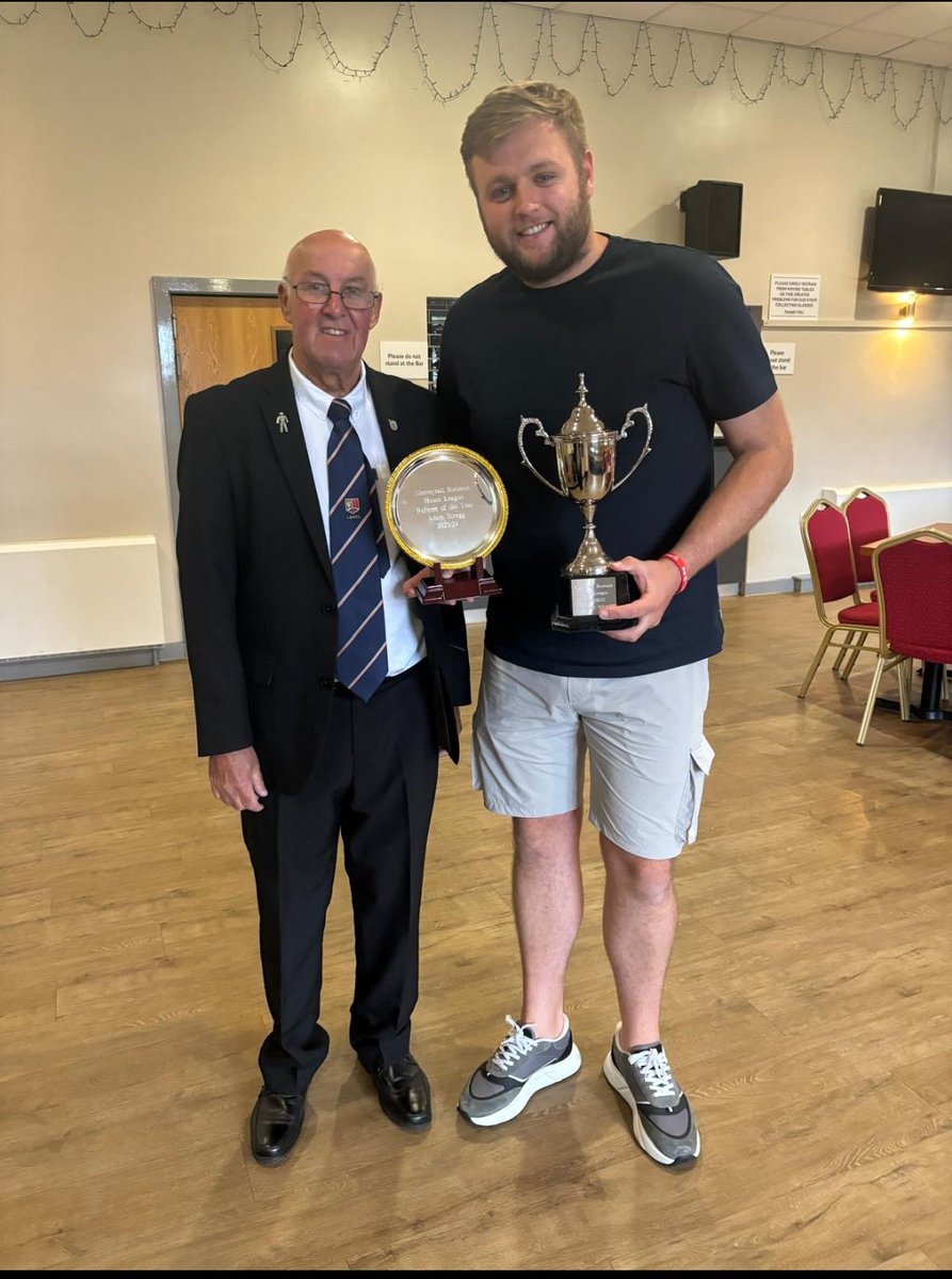 BusinessHouses2's tweet photo. A couple of awards from our AGM on Tuesday ๐
Referee of the Season - Adam Scregg
Secretary of the Year - James Vaughan (Home Bargains FC)
Fair play award - Muniflex FC https://t.co/MNUqYNMcUG