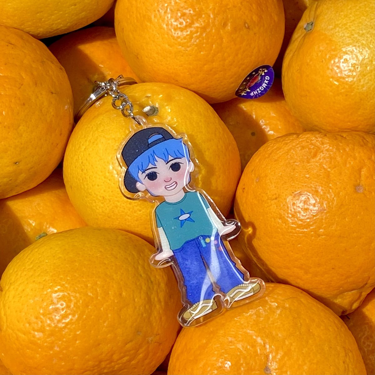 t_thyun's tweet photo. 🍏⭐️🥤🛋️🍊🧤🧁 https://t.co/r1pYUz84kZ