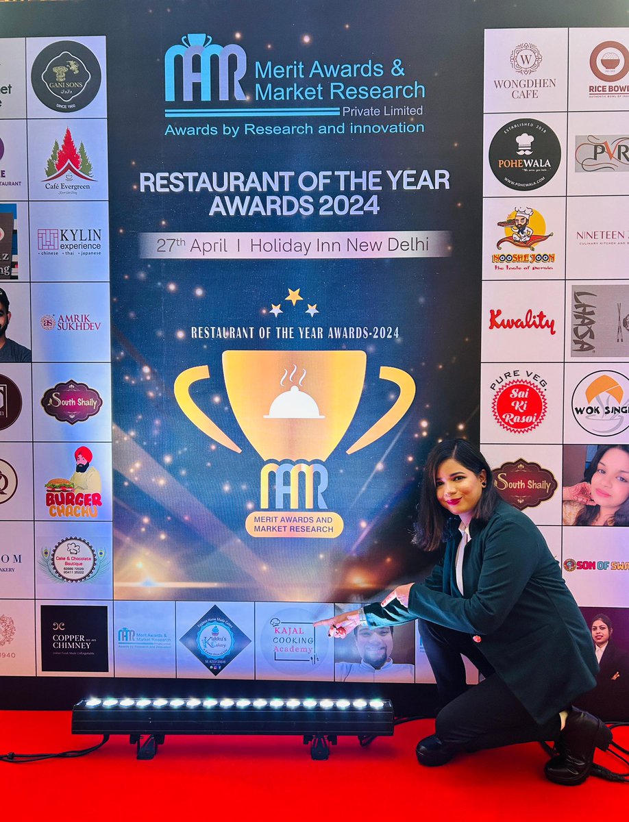 KajalCooking's tweet photo. Dream come true moment. Meeting @SanjeevKapoor Sir is a dream for every chef, and I would cherish this golden day always. Thank you Restaurant of the year awards team for selecting me as best baking teacher. It was such an overwhelming experience for me. https://t.co/dieSaWtqZg