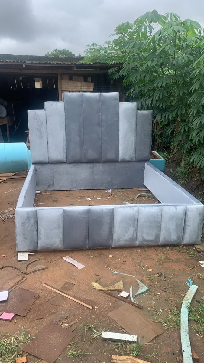 emiblowzy tweet media