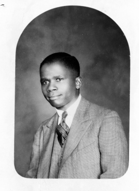 AB Xuma (1893-1962), first black South African to become a medical doctor, president-general of the ANC 1940-1949. <a href="/HiPSA1918/">HistoricalPublicationsSouthernAfrica</a> published his autobiography and selected works (ed. Peter Limb, 2012): hipsa.org.za/publication/a-….
