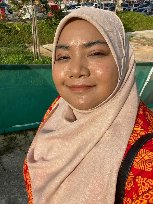 ByKimKaylaa_'s tweet photo. For my tan skin girlies yang baru first time nak try Skintific cushion tapi risau kelabu, no worries girls cause it looks so good on my skin.

Just look at that glow, its glowinggg✨ https://t.co/G7lQlUC7rO