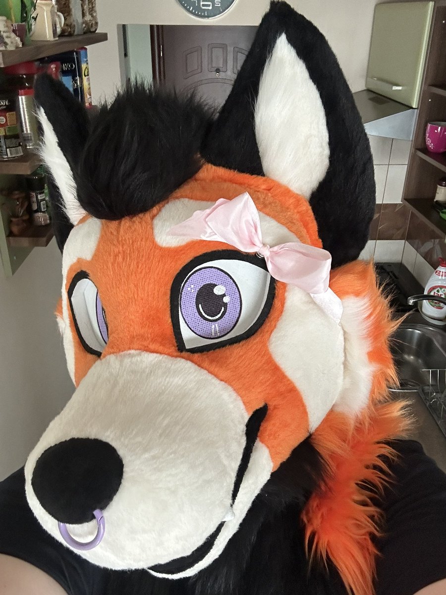 Happy #FursuitFriday