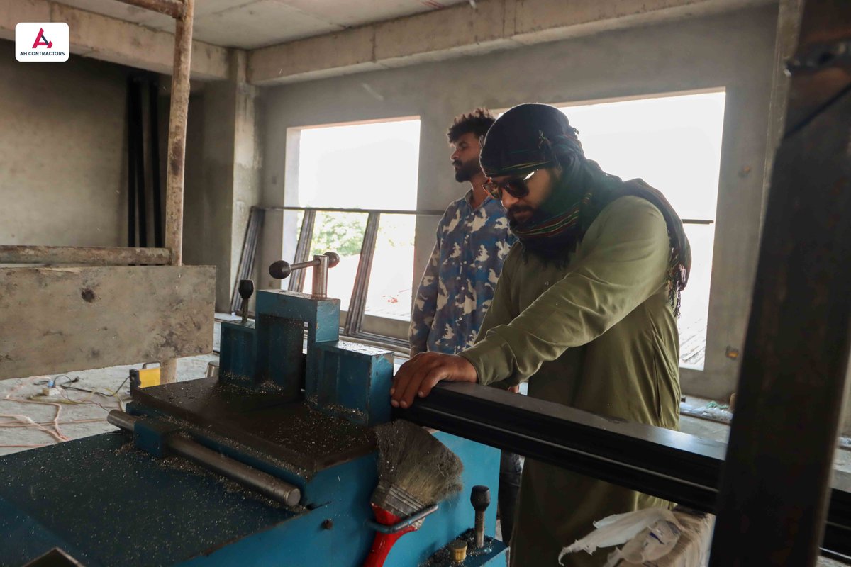 AHContractorsPk's tweet photo. #ConstructionUpdates

AH Contractors is here to share the latest construction updates on the 091 Mall, Peshawar.  As per the latest updates,

Plastering the 8th floor and parapet wall is ongoing.

Check out these highlights!
#AHContractors #091Mall #Peshawar https://t.co/d1ZGiWj0xf