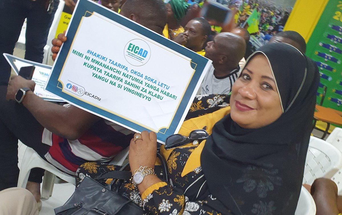 EICADtz's tweet photo. Uhakiki wa taarifa ni amri ndani ya kitabu kitukufu cha #QURAN inaposema,

"Akiwajia ninyi mtu mwovu na taarifa yeyote ithibitisheni kwanza,msije mkawadhuru watu kwa ujinga arafu mkawa ni wenye kujuta" 

Hivyo usambazaji taarifa pasipo kuhakiki ni hatari kwetu sote,#VERIFY https://t.co/1wxlZf6RqA