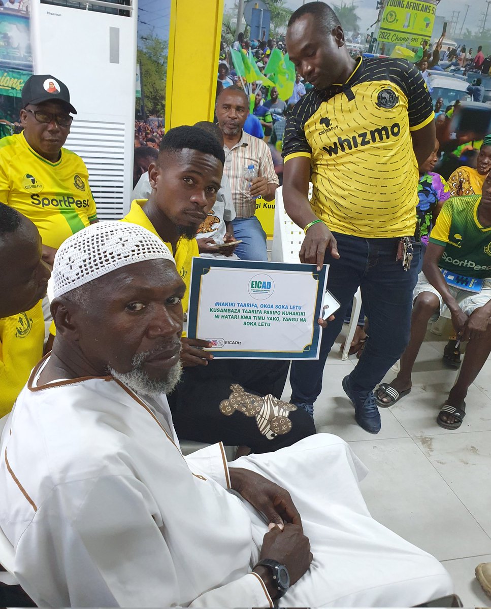 EICADtz's tweet photo. Uhakiki wa taarifa ni amri ndani ya kitabu kitukufu cha #QURAN inaposema,

"Akiwajia ninyi mtu mwovu na taarifa yeyote ithibitisheni kwanza,msije mkawadhuru watu kwa ujinga arafu mkawa ni wenye kujuta" 

Hivyo usambazaji taarifa pasipo kuhakiki ni hatari kwetu sote,#VERIFY https://t.co/1wxlZf6RqA
