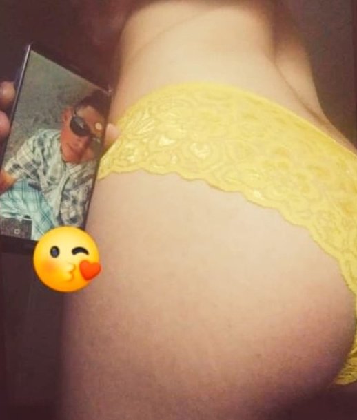 JasmineTayloor's tweet photo. I rate cocks, send me you cock
#asstribute #ratecock #cocktribute #wanktribute #dmme #horny https://t.co/lGakajKgSw