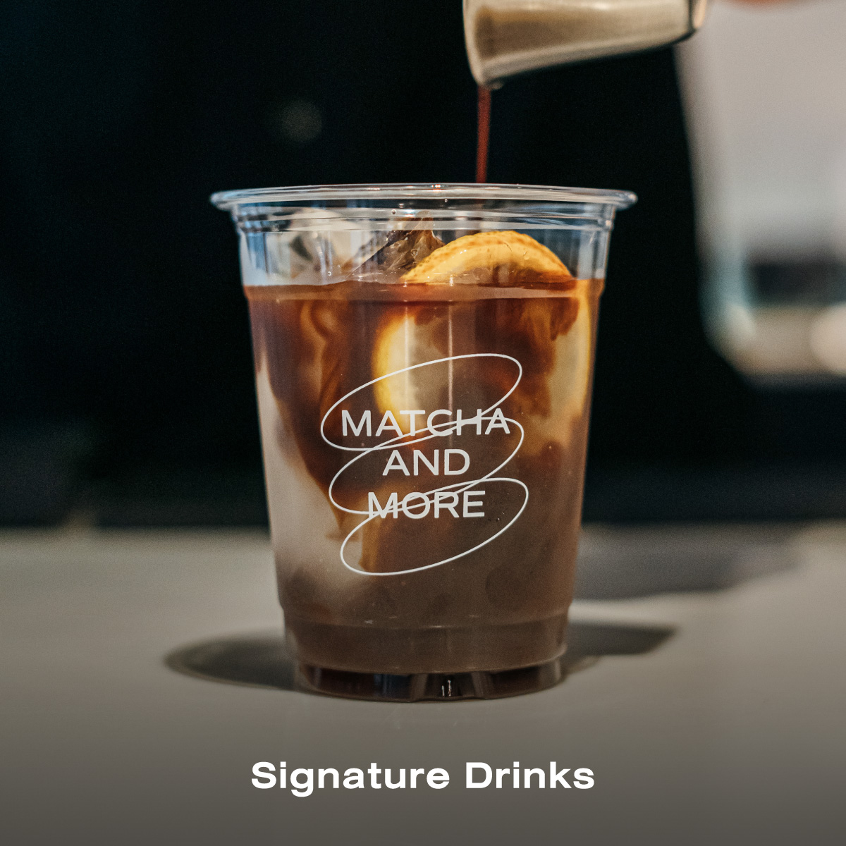 noble__iD's tweet photo. การโคจรมาเจอกันครั้งแรก! ของ 2 คาเฟ่ดัง #MatchaAndMore 🍵 x #Poonypoonycoffee ☕
พร้อมเสิร์ฟเมนู specialty ที่นำเอกลักษณ์ของทั้ง 2 แบรนด์ รังสรรค์เป็นเมนูสุดพิเศษ เอาใจสาย Caffeine Addict 📌 ถึง 31 ส.ค.นี้ ที่ #noblePLAY
👁️🗨️ อ่านบทความเต็ม คลิก 👉 https://t.co/mW5L87ro8C