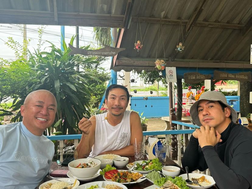 mooowharn's tweet photo. มีความสุขกับกีฬาที่ชอบและได้เจอมิตรภาพใหม่ๆ คนใหม่ๆ ขอให้มีความสุขในทุกวันนะลูกชาย🥰 #popezaap #โป๊ปธนวรรธน์ https://t.co/tchvbGHl70