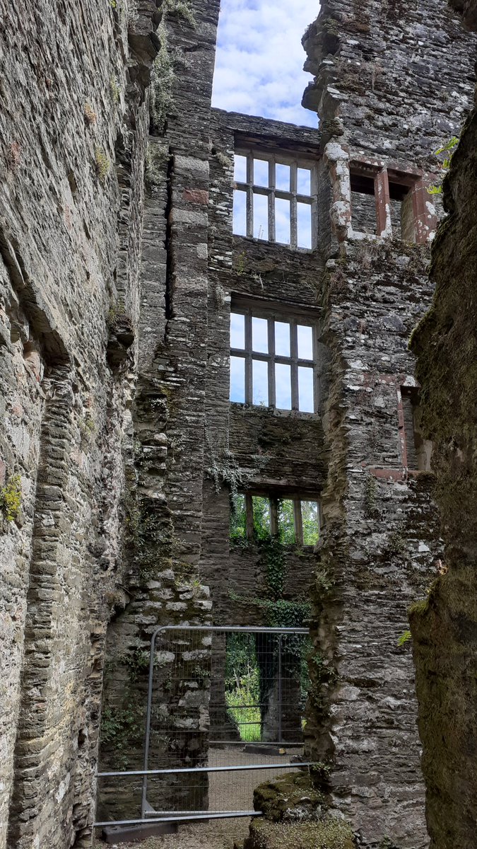 CASTLE VISITS have been happening this week. Our students explored Berry Pomeroy Castle <a href="/EnglishHeritage/">English Heritage</a> in Totnes and dates back to the 15th century. #englishhistory #ThisIsAP