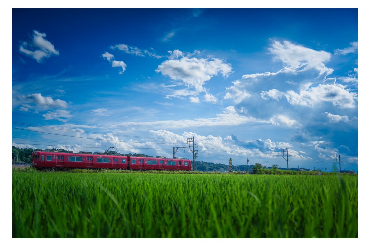 U_Q_railscape's tweet photo. 雨季の晴れ間、色々な雲が幾層にも重なって浮かんでいてとても好き。
2024.7.17

#railscape
#名鉄 https://t.co/LZGIiCZO8B