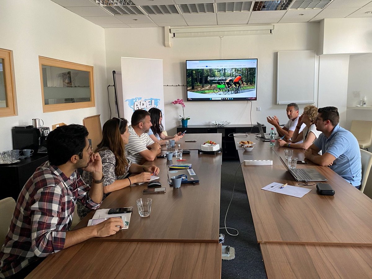 SDCSabac's tweet image. 💼Prošle nedelje naši predstavnici boravili su u Slovačkoj na sastanku u okviru projekta SPOCLIMAT.

ℹ️ sdcs.org.rs/spoclimat-tpm-…

🇪🇺 Co-funded by the EU

#erasmusplus #naturesports #greensports #cycling #trail #rowing #kayaking