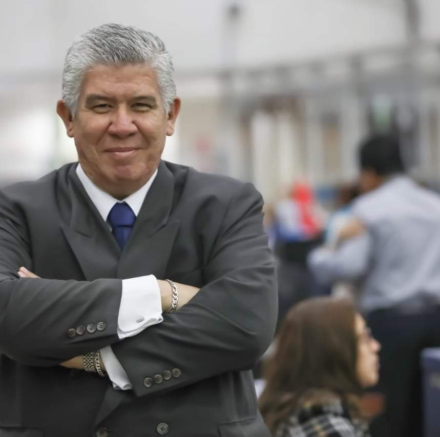 elsacasas's tweet image. Con mucha pena les comunico a todos los amigos del Diplomado #ComDig el triste fallecimiento de Luis Bellido Yuta, excelente persona y gran profesional que siempre nos ayudó desde sus puestos de trabajo y en forma personal. Descansa en paz Luchito 🕊🙏🏻. ya descansas en 🕊.