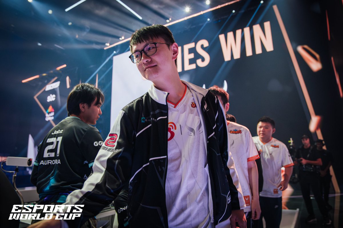 xtremegamingcn's tweet image. Let&apos;s crash more keys today！

#EsportsWorldCup #RiyadhMasters