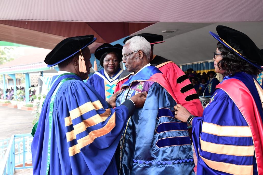KenyattaUni's tweet photo. The installation of the Ambassador (Dr.) Francis Kirimi Muthaura as the Chancellor of Kenyatta University #KU55thGraduation #ProudToBeKU #KUClassof2024 https://t.co/ogXqifJdld