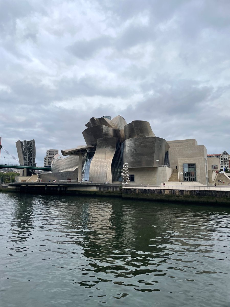 JentoftSissel's tweet image. Have had some wonderful days here in Bilbao at #FSBI2024 🙌🙌 A week full of talks spanning eDNA, population genomics on multiple fish species, long term forcasting to seafood traceability 🐟🐟🐟 @TheFSBI