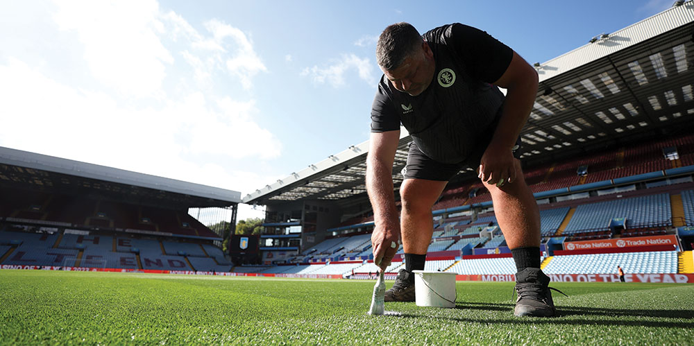 Karl Prescott speaks to <a href="/PitchcareKerry/">Kerry Haywood</a> after winning @PremierLeague Grounds Team of the Season and qualifying for the <a href="/ChampionsLeague/">UEFA Champions League</a>. 

Read the full interview here 👉 pitchcare.com/blogs/news/the…

<a href="/AVFCOfficial/">Aston Villa</a> #avfc #football #groundsperson