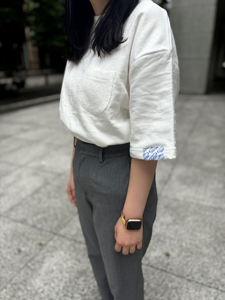 mgc_ageless's tweet photo. \⏰プレゼント応募締め切りまで残り1週間📣/

優れた吸水性を誇る、肌触り抜群な今治タオル生地を使用しております✨
エージレスのワンポイントタグが入った、オリジナル「白Tシャツ」は夏の季節での活躍、間違いなし✌️

皆様のご応募お待ちしております🙋‍♂️🙋
#プレゼント企画
#プレゼントキャンペーン https://t.co/kvIFBO7oof