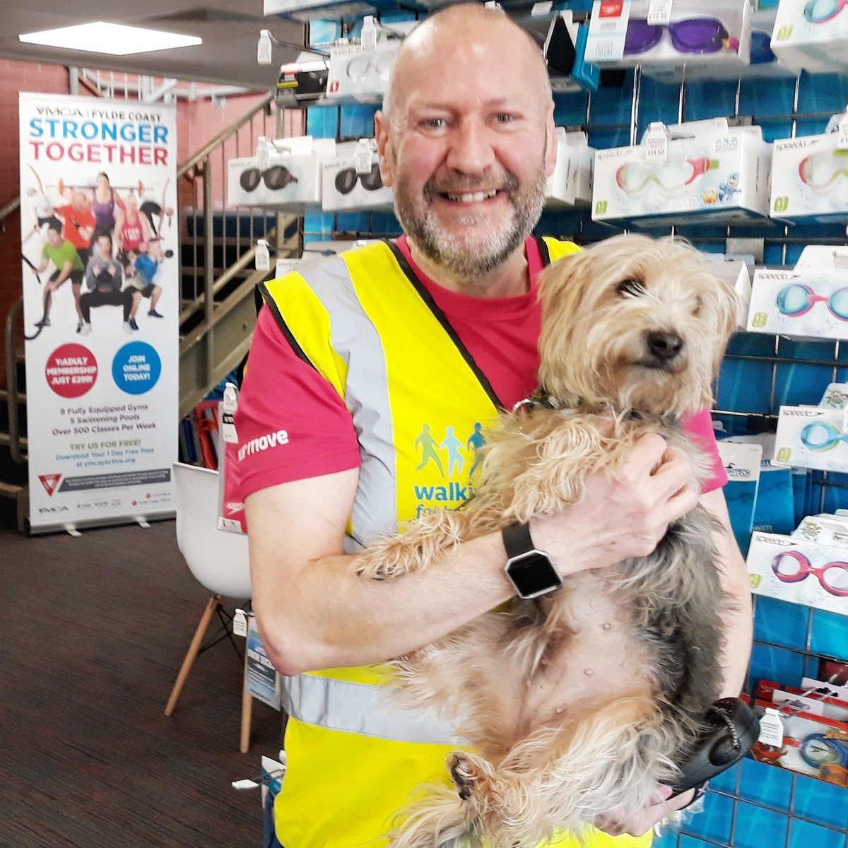 AndrewNoble16's tweet photo. #FeelGoodFriday nice day for my #free @SportFylde #walkandtalk from outside @YMCAFyldeCoast #StAnnesOnSea #promenade 12 noon
All #abilities #Welcome #Dogs #Welcome on lead πΎ#community #vitaminsea #wellbeing π #sunshine good good π #eachstepcounts https://t.co/7G3v07WMqq