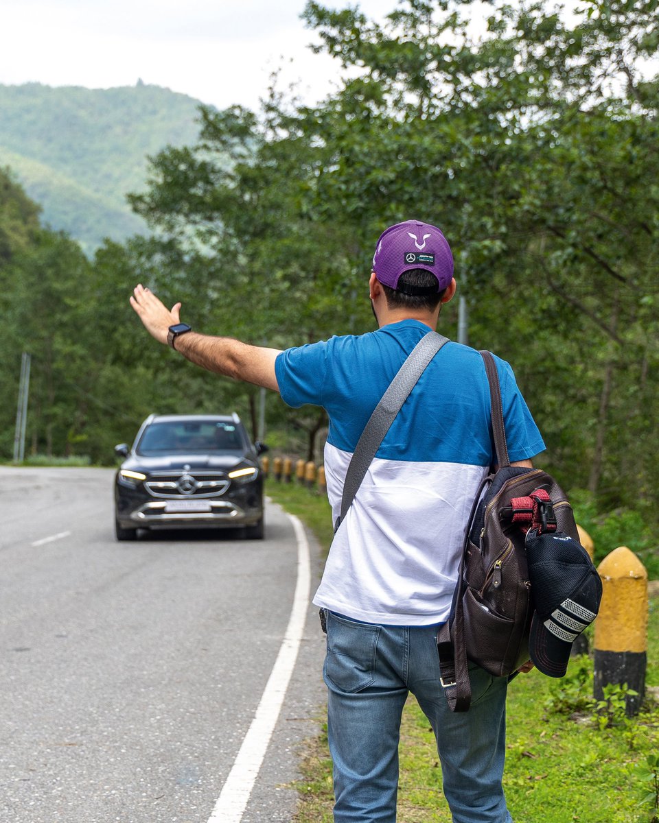 AnandMohan2810's tweet photo. I caught up with my friend @yourworldmylens who was in Dirang on one of his photography trips. We drove the GLC to the Dirang river bed &amp; the Sela Tunnel Project. Here are some of the pictures Zaid took during the drive (PT1)

#MercedesBenzIndia #GLC #SUV #collab #brandedcontent https://t.co/4rPHCzsU2P