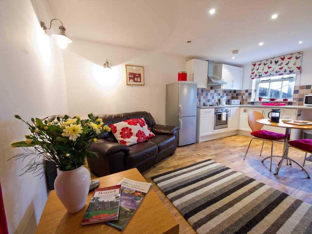 aroundaboutbrit's tweet photo. β Self Catering Derbyshire β
Book the ultimate getaway at Endmoor Farm Holiday Cottages in the heart of the magnificent Peak District.
π‘ Self Catering
https://t.co/IAvWozJwZY
#Monyash #Derbyshire #PeakDistrictNationalPark #England #Holiday #Travel #VisitDerbyshire https://t.co/rn15NsvloX