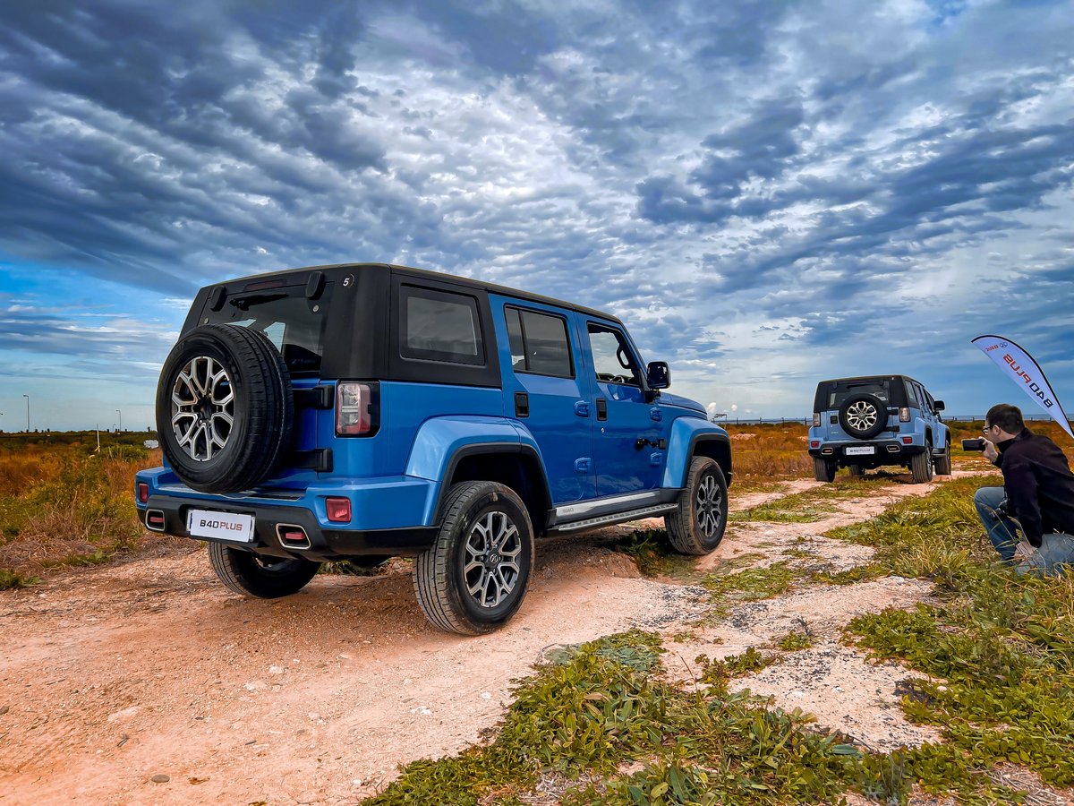 khuleonwheels's tweet photo. After yesterday's media briefing, we put the B40 Plus through its paces at a makeshift 4x4 course within the plant and also at Addo Elephant National Park. The B40 Plus is powered by a 2-litre 4-cylinder turbo-petrol engine developing 165kW/380Nm… #BAICSA #BAICB40Plus @baic_sa https://t.co/WPE8tbsElD
