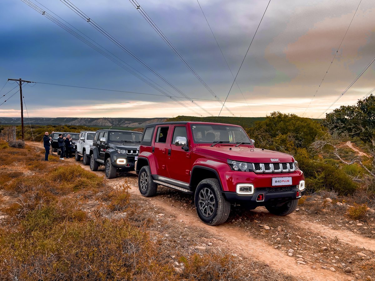 khuleonwheels's tweet photo. After yesterday's media briefing, we put the B40 Plus through its paces at a makeshift 4x4 course within the plant and also at Addo Elephant National Park. The B40 Plus is powered by a 2-litre 4-cylinder turbo-petrol engine developing 165kW/380Nm… #BAICSA #BAICB40Plus @baic_sa https://t.co/WPE8tbsElD