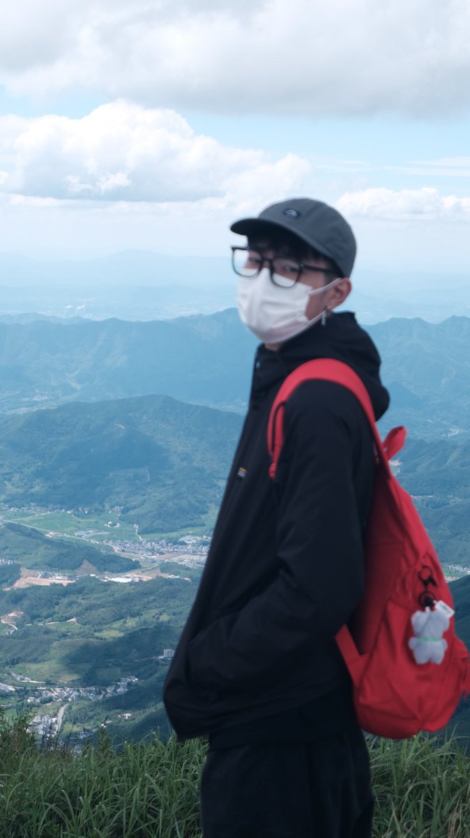 GuqiGuqi's tweet photo. https://t.co/3m70FKCczH