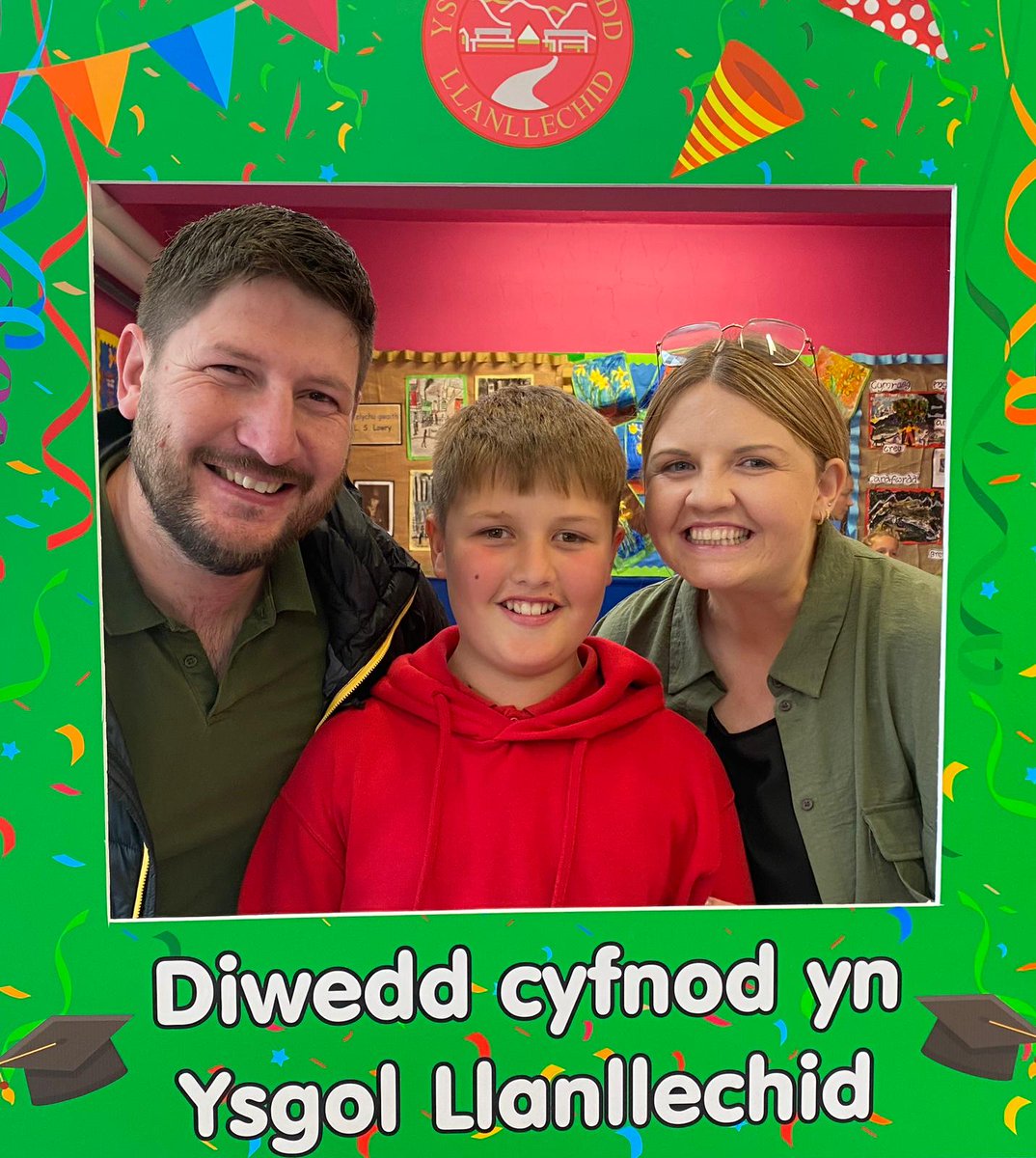 YsgLlanllechid's tweet photo. Hwyl fawr! 
Farewell! 
@CyngorGwynedd https://t.co/yLGBSBrqnh