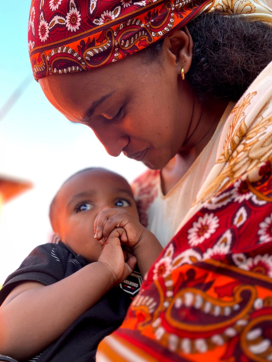 HelenaTalaso_'s tweet photo. "Giving Children a healthy start in life, no matter where they are born or the circumstances of their birth, is the moral obligation of every one of us"
 ~Nelson Mandela~ https://t.co/Oiuo5tQN3d