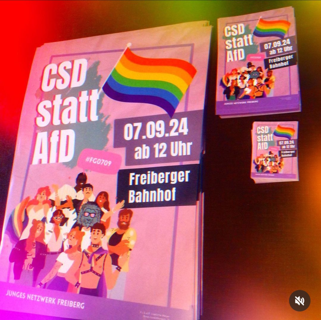 JungesNetzwerk's tweet photo. Hallöchen ihr Lieben! ✨ 
Unser Mobimaterial ist angekommen - Flyer, Sticker und Plakate! Wenn ihr Lust habt in euren Orten Werbung zu machen, meldet euch und wir schicken euch die Sachen zu! 🏳️‍⚧️🏳️‍🌈✨ #csdstattafd #fg0709 #queerpride https://t.co/vZaCmRvFW7