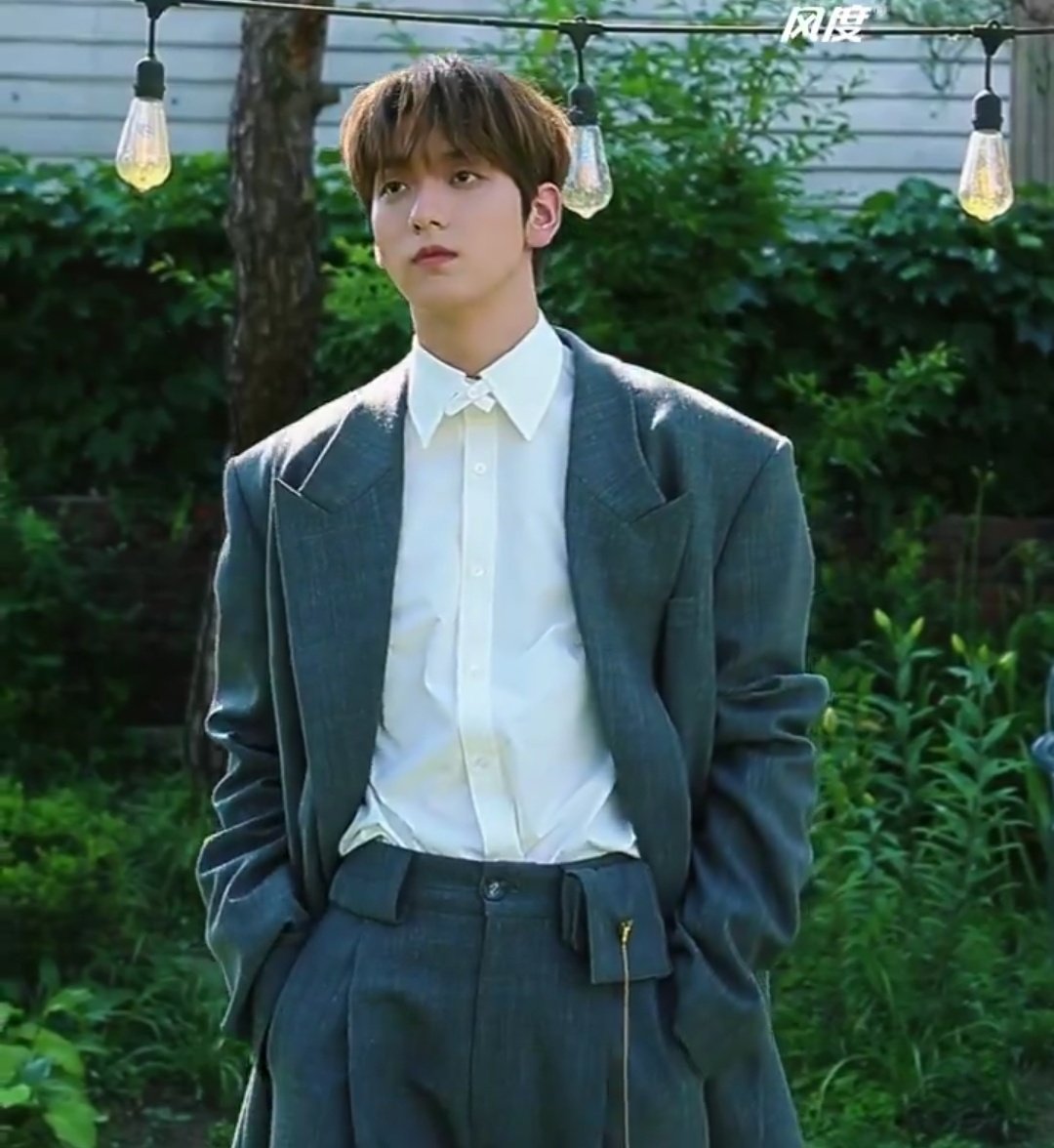 tubafiles's tweet photo. this is what prince charming looks like https://t.co/CBCF7E5Amr