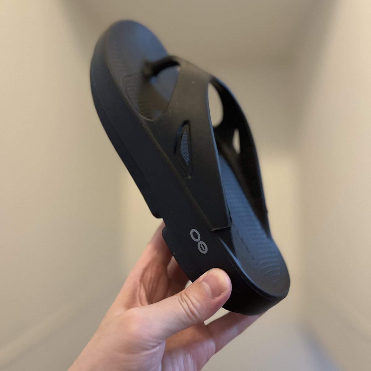 ort020807's tweet image. サンダル届いた😀✨

#リカバリーサンダル
#OOFOS