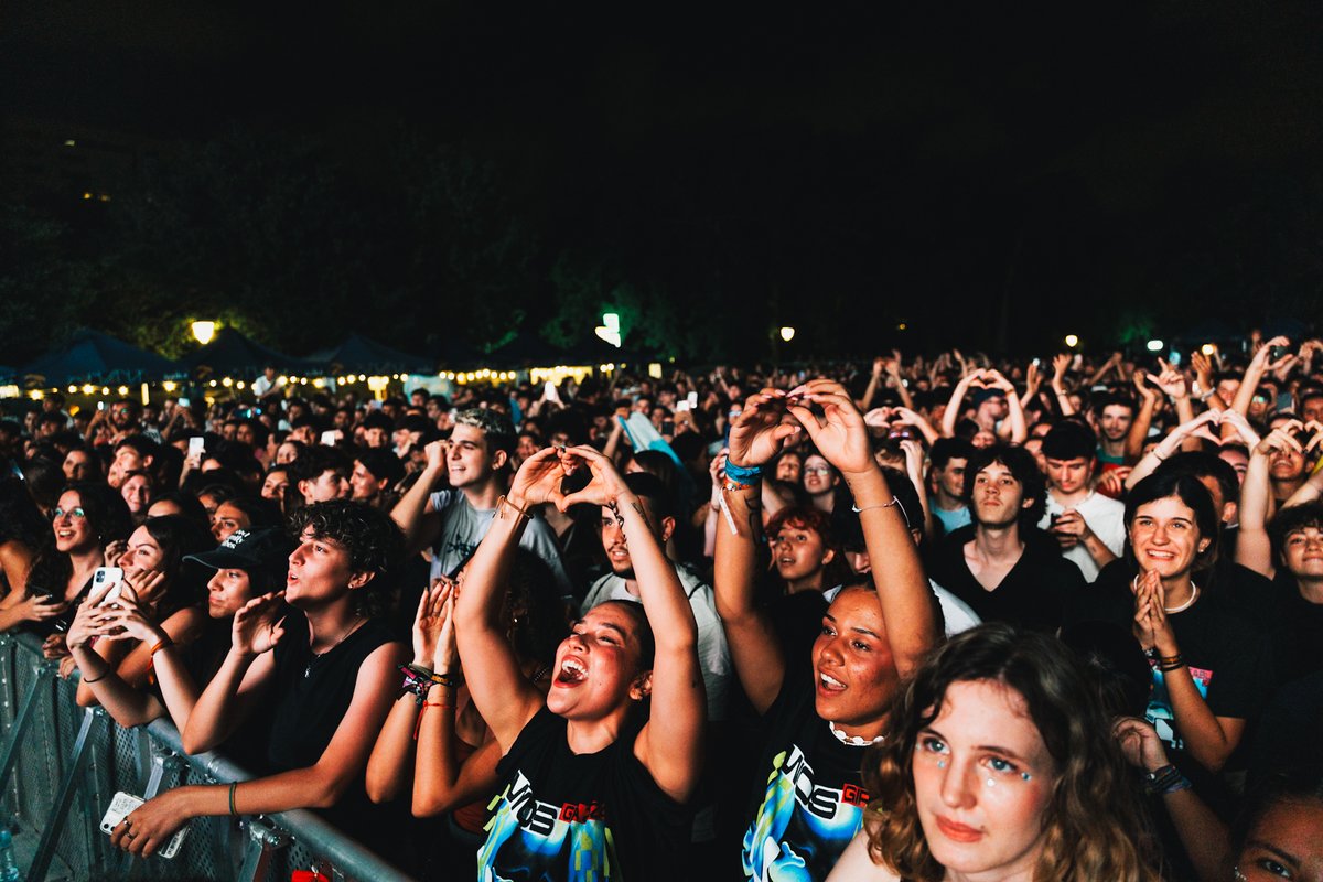 Espectacular concierto de Wos y La Plata el pasado martes en Conciertos de Viveros. Fotos de Rodrigo Márquez.