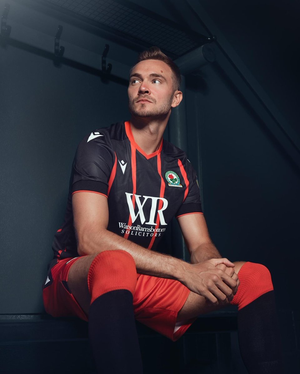 TalkBlackburn's tweet photo. Wow π€©
What are your thoughts on the new away kit for @rovers?
#Rovers | #TalkB πΉ https://t.co/TKMs11EqsD