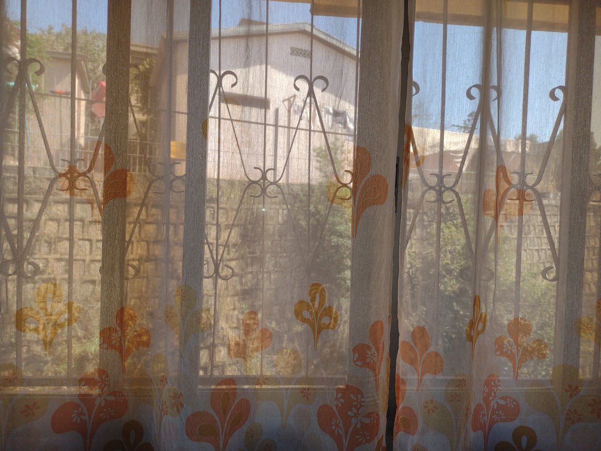 Mora kokoa ny mitia an'ireo olona alavitra anao ...